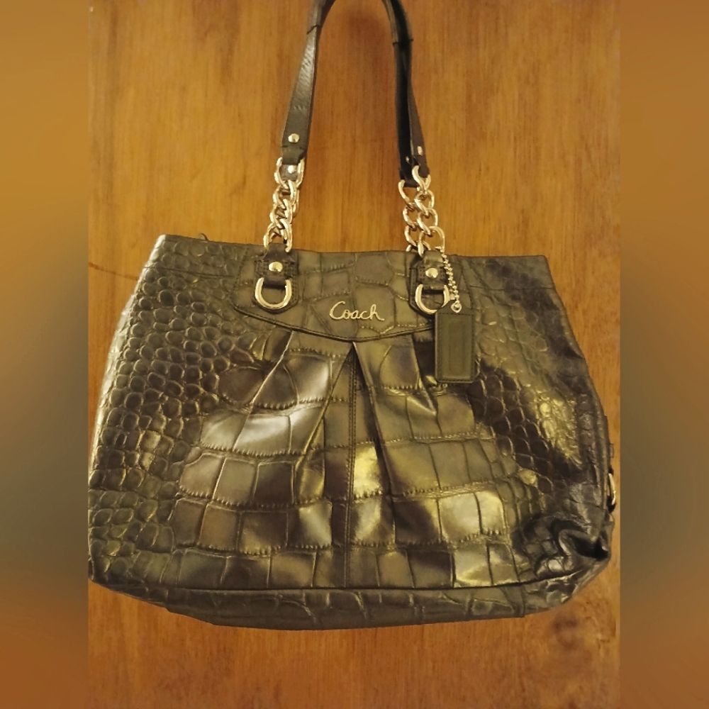 Coach  EUC Ashley  Crocodile Embossed Carryall